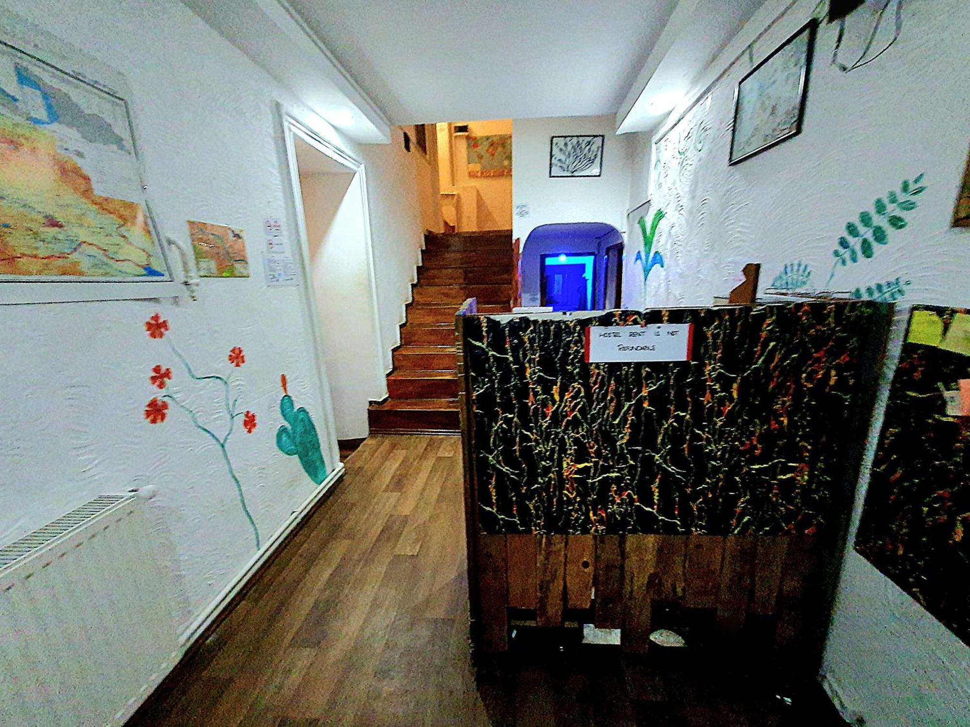 Machabelli 11A Hostel Tbilisi Ngoại thất bức ảnh